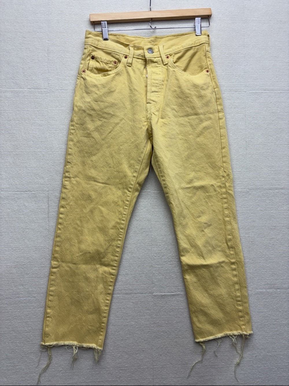 Levi’s | 501 button fly Yellow raw hem Straight Leg Jeans 27 x 26